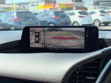 見えない部分の危険察知をサポートする360&deg;ビュー・モニター付!バック駐車も安心ですね♪