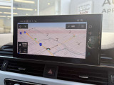 ●MMIナビゲーション『高解像度カラーディスプレイに、Bluetooth(R)接続によるハンズフリー通話機能を搭載しています。』