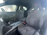 ◆LIBERALAは、輸入車選びの新たなスタイルを提案するインポート・セレクト・ブランドです。オーナー様となる方がクルマから直接感じる感性を第一にした、最良の一台との出会いをコーディネートいたします。