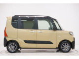 県内13店舗にて常時500台以上ダイハツ車を展示中です。見て、触って、納得のいく一台をぜひ見つけてください。