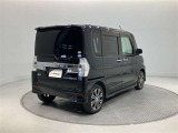 走りにこだわりながら収納力も持ち合わせたお車です。荷物を載せて軽快なドライブを楽しめますよ♪