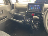 【オートエアコン】車内温度を感知して自動で温度調整をしてくれるのでいつでも快適な車内空間を創り上げます!