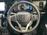 【純正革巻きステアリング】上質な革を使用することで、手にしっかり馴染みとても運転しやすいハンドルです♪