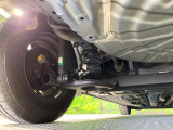 お車を安心してお乗りいただく為には、足回りの定期点検が欠かせません。サービスサポート(有償保証)では無料点検もご提供しており、安心のカーライフをお過ごしいただけるサポート体制が整っています。