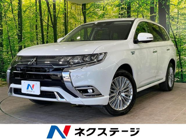 アウトランダーPHEV 2.4 G プラスパッケージ 4WD 