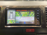 【パノラミックビューモニター】専用のカメラにより、上から見下ろしたような視点で360度クルマの周囲を確認することができます☆死角部分も確認しやすく、狭い場所での切り返しや駐車もスムーズに行えます。