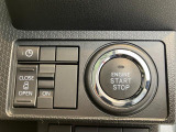 乗り降りしやすく、荷物の積み下ろしや子どもの乗り降りに便利な左側パワースライドドア搭載です。
