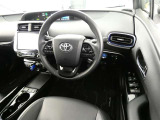 【運転席】運転席周りの画像です。プロの手で隅々までクリーニングしています。ご来店いただき実際に見てみてくださいね☆