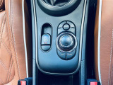 ◆LIBERALAは、輸入車選びの新たなスタイルを提案するインポート・セレクト・ブランドです。オーナー様となる方がクルマから直接感じる感性を第一にした、最良の一台との出会いをコーディネートいたします。