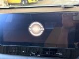 【大画面ナビ】人気の大型12インチナビを装備。存在感のある大画面はインパクト大!ナビ利用時のマップ表示は見やすく、テレビやDVDは臨場感がアップ!いつものドライブがグッと楽しくなります♪