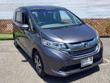 自社整備工場で点検整備をおこなってからお渡ししています。車検が残っている場合は『12ヶ月点検整備』を、車検整備付きの場合は『車検整備』をおこないます。整備費用は車両本体価格に含まれています。