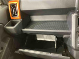 弊社では、お車を納車してからが本当のお付き合いのスタートだと思っています。お客様に頼りにされる「お店」を目指しています!