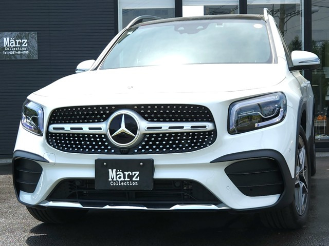 GLB GLB200d 4マチック AMGラインパッケージ 4WD