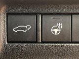 【パワーバックドア】スマートキーや運転席のボタンを押すだけでリアゲートが自動で開閉します!荷物を持っている時や、高い位置にあるバックドアを閉める際に便利な機能です♪