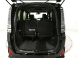 U-Carの販売だけでなく自動車保険、携帯電話の販売も行っております。