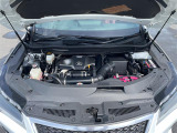 エンジンルームの画像です。店舗にて現車の確認もいただけますので、お電話で在庫のご確認の上是非ご来店くださいませ!!!ワクワクするクルマ選びをご提案します!
