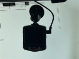 【ドライブレコーダー】映像・音声などの運転中の記録を残します。事故などを起こした起こされた時の証拠になりえますので、もしも時でも安心ですね。