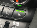 ●フロントシートヒーティング:運転席・助手席共に三段階で調節が可能なシートヒーターを装備しております。季節を問わず快適にご使用いただけます。