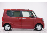 県内13店舗にて常時500台以上ダイハツ車を展示中です。見て、触って、納得のいく一台をぜひ見つけてください。