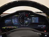Apple CarPlayを装着。お手持ちのスマートフォンを繋ぎ、使い慣れたナビや音楽アプリを車載モニターで直感的に操作いただけます。