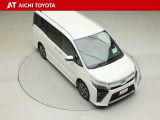 両側パワースライドドア付きだから、狭い駐車スペースなどでの乗り降りラクラク♪小さなお子さまのいるご家庭には嬉しい装備です。