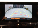 バックガイドモニターで、後方を確認しながら安心して駐車することができます。運転初心者も熟練者も必須の機能ですよ!