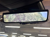 【デジタルインナーミラー】後席の大きな荷物や同乗者で後方が確認しづらい時でも安心!カメラが撮影した車両後方の映像をルームミラー内に表示。クリアな視界で状況の確認が可能です!