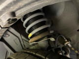 お車を安心してお乗りいただく為には、足回りの定期点検が欠かせません。サービスサポート(有償保証)では無料点検もご提供しており、安心のカーライフをお過ごしいただけるサポート体制が整っています。