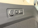 ラゲッジには100v1500w給電コンセント(アース付)を装備!災害時やアウトドアでも活躍しそうです!