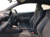運転席は必ず使用する部分ですので、座り心地が重要です!