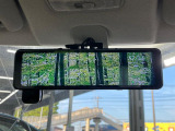 【アドバンスドルームミラー】後席の大きな荷物や同乗者で後方が確認しづらい時でも安心!カメラが撮影した車両後方の映像をルームミラー内に表示。クリアな視界で状況の確認が可能です!