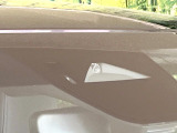 【i-ACTIVESENSE】走行中に前方の車両等を認識し、衝突しそうな時は警報とブレーキで衝突回避と被害軽減をアシスト。より安全にドライブをお楽しみいただけます。