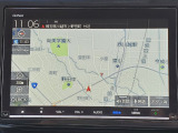 純正9インチメモリーナビ(VXM-217VFNi)が装備されております。純正品なので保証対象となり安心してお使いいただけます。
