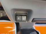 操作のしやすさが分かるスイッチ類。装備有無と配置、文字消えや使用感までチェックできます。