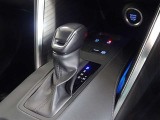 電動パーキングブレーキ・ブレーキホールドを装備してます。ホールド機能は信号待ちが多い一般道で疲労軽減になり、大好評です!