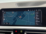 ●純正ナビ:一体感のあるナビは、高級感ある車内を演出してくれます。Bluetooth再生などオーディオ機能も充実しておりますので、運転もより楽しめます♪