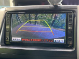 【バックカメラ】駐車時に後方がリアルタイム映像で確認できます。大型商業施設や立体駐車場での駐車時や、夜間のバック時に大活躍!運転スキルに関わらず、今や必須となった装備のひとつです!