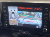 【パノラミックビューモニター】専用のカメラにより、上から見下ろしたような視点で360度クルマの周囲を確認することができます☆死角部分も確認しやすく、狭い場所での切り返しや駐車もスムーズに行えます。