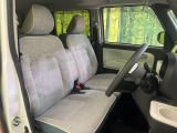 運転席シート廻りは使用感も少なく、良好な状態となっています。丁寧に使われていたことがよくわかりますね。
