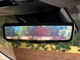 【デジタルインナーミラー】後席の大きな荷物や同乗者で後方が確認しづらい時でも安心!カメラが撮影した車両後方の映像をルームミラー内に表示。クリアな視界で状況の確認が可能です!