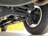 お車を安心してお乗りいただく為には、足回りの定期点検が欠かせません。サービスサポート(有償保証)では無料点検もご提供しており、安心のカーライフをお過ごしいただけるサポート体制が整っています。