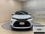 お車購入のポイントとなるフロントマスクです。上質で迫力あるデザインですね☆☆