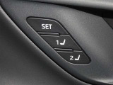 運転席のパワーシートは2名様分までメモリー機能付きです。