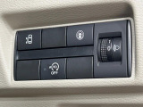 【パワースライドドア】スマートキーや運転席のスイッチでスライドドアの開閉が可能♪電動だから力を入れてドアを開ける必要が無く、小さいお子様でも、重い荷物を持っている時もラクに開け閉めできます♪