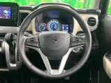 【純正革巻きステアリング】上質な革を使用することで、手にしっかり馴染みとても運転しやすいハンドルです♪