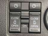 【両側パワースライドドア】スマートキーや運転席のスイッチで後席両側スライドドアの開閉が可能♪電動だから力を入れてドアを開ける必要が無く、小さなお子様でも簡単に開け閉めでき快適です♪