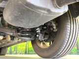 お車を安心してお乗りいただく為には、足回りの定期点検が欠かせません。サービスサポート(有償保証)では無料点検もご提供しており、安心のカーライフをお過ごしいただけるサポート体制が整っています。