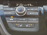 運転席・助手席シートヒーター装備です。