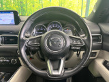 【純正革巻きステアリング】上質な革を使用することで、手にしっかり馴染みとても運転しやすいハンドルです♪