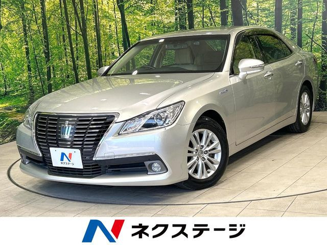トヨタ クラウン 